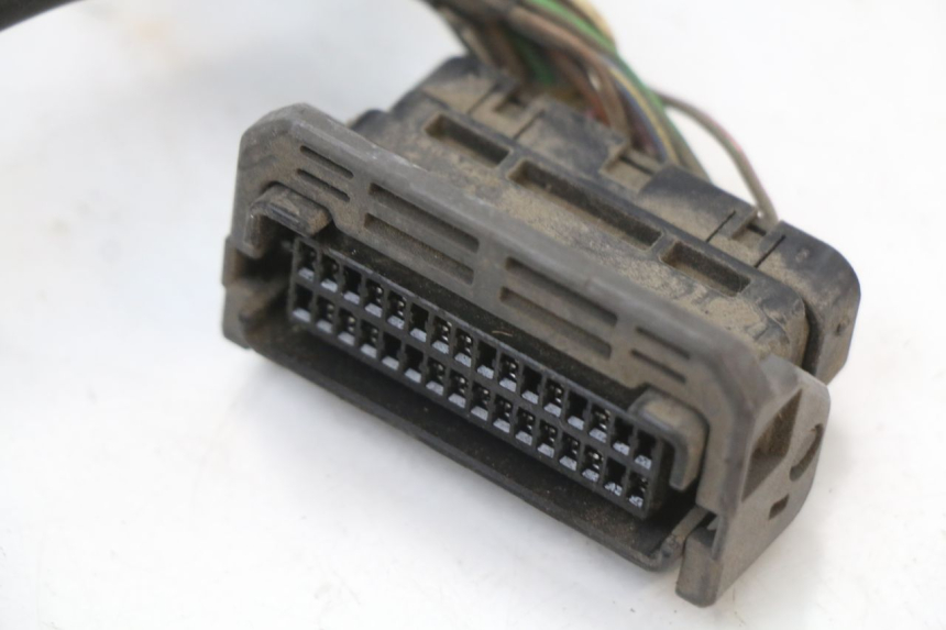 photo de FAIXA DE CABOS HONDA FES S-WING SWING ABS 125 (2007 - 2015) - Outro ângulo de visão