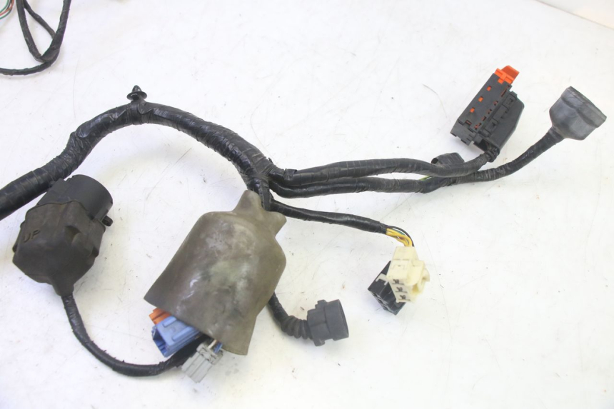 photo de FAIXA DE CABOS HONDA FES S-WING SWING ABS 125 (2007 - 2015) - Estado da superfície