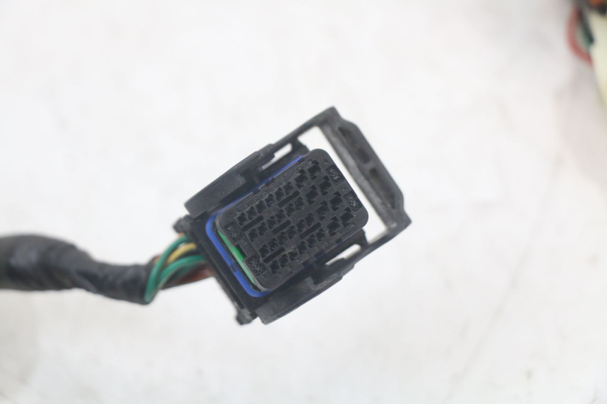 photo de FAIXA DE CABOS SYM FIDDLE 3 III 125 (2014 - 2020) - Pontos de fixação