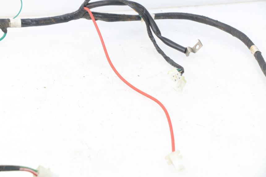 photo de FAIXA DE CABOS SYM FIDDLE 3 III 50 (2014 - 2020) - Pontos de fixação