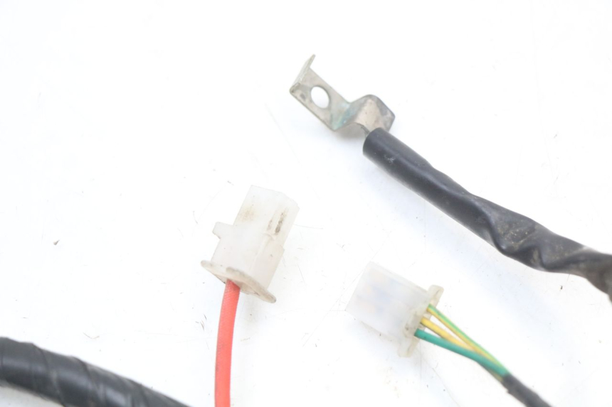 photo de FAIXA DE CABOS SYM FIDDLE 3 III 50 (2014 - 2020) - Pontos de fixação