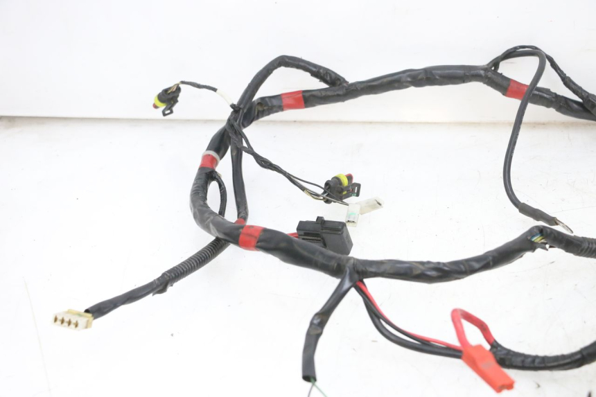 photo de FAIXA DE CABOS PIAGGIO FLY 4T 50 (2013 - 2017) - Ampliação dos componentes