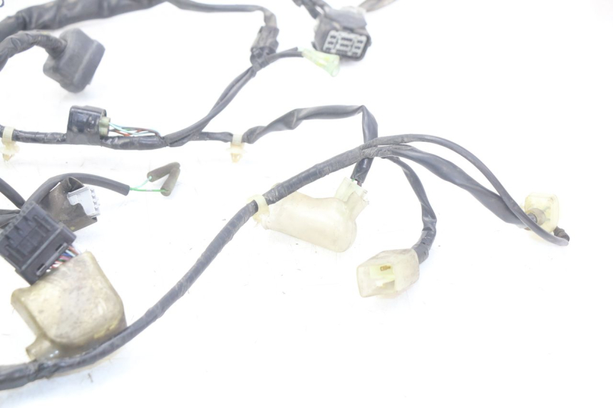 photo de FAIXA DE CABOS HONDA FORZA 125 (2015 - 2016) - Pontos de fixação