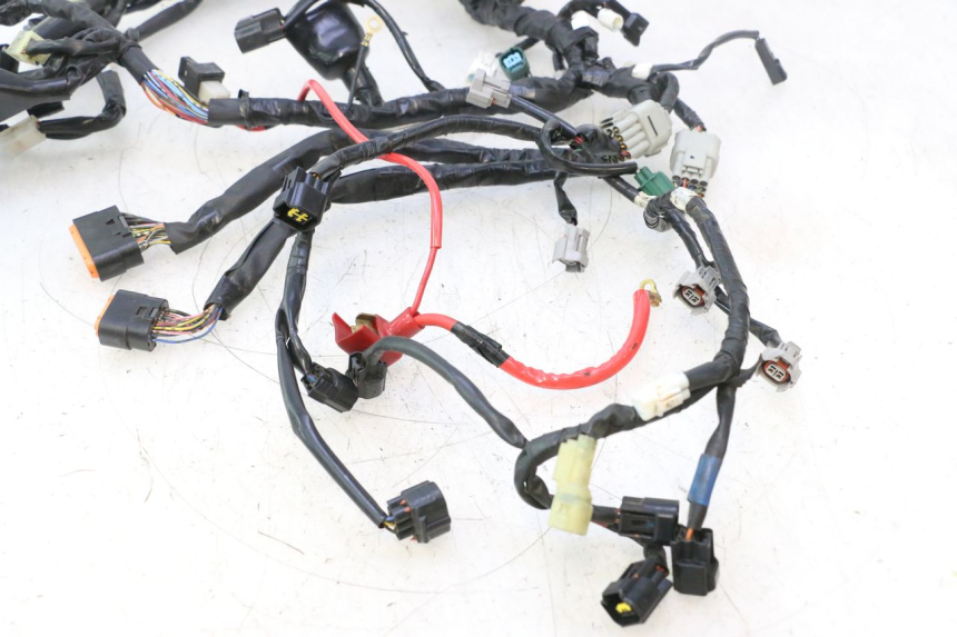 photo de FAIXA DE CABOS YAMAHA FZ8 800 (2010 - 2016) - Ampliação dos componentes