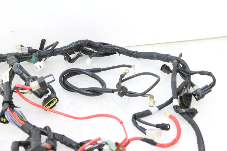 photo de FAIXA DE CABOS YAMAHA FZ8 800 (2010 - 2016) - Pontos de fixação