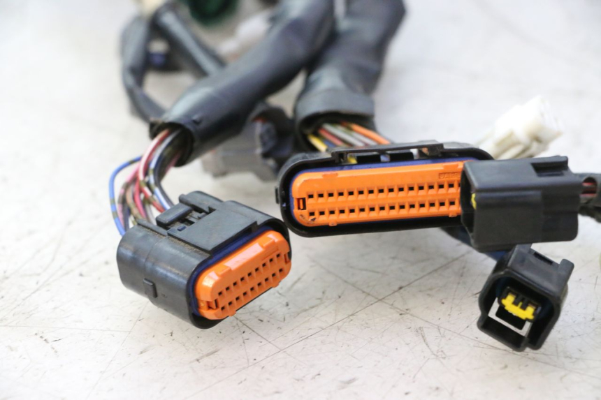 photo de FAIXA DE CABOS YAMAHA FZ8 800 (2010 - 2016) - Peça verificada