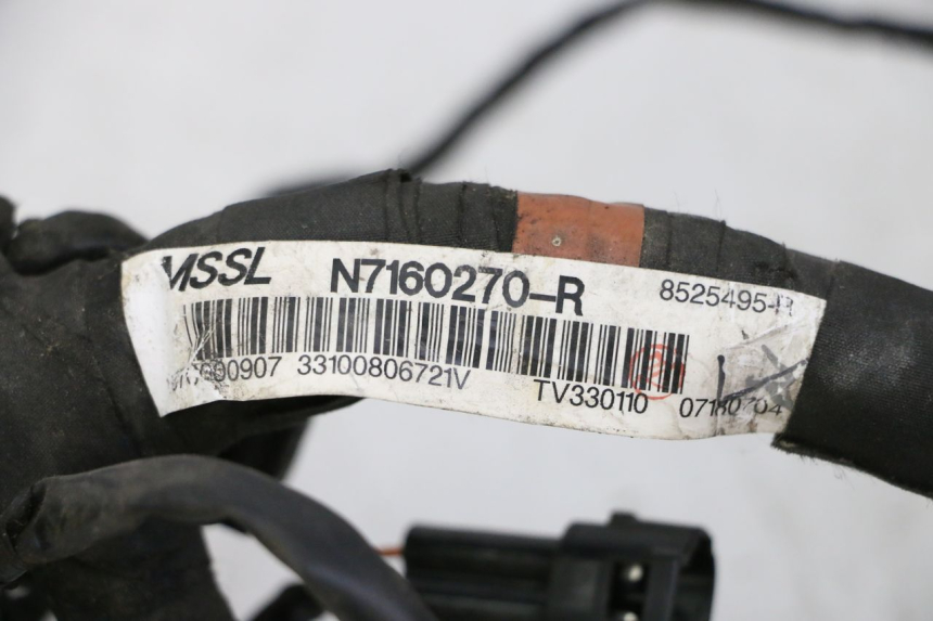 photo de FAIXA DE CABOS BMW G310 R 310 (2016 - 2020) - Ampliação técnica
