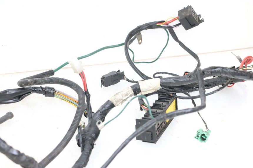 photo de FAIXA DE CABOS PEUGEOT GEOPOLIS RS 125 (2007 - 2009) - Pontos de fixação