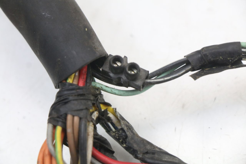 photo de FAIXA DE CABOS SUZUKI GN 125 (1997 - 2000) - Zoom do estado de desgaste