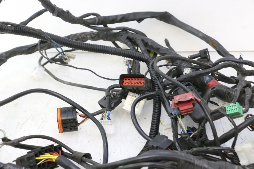 photo de FAIXA DE CABOS GILERA GP 800 (2007 - 2013) - Estrutura - ampliação