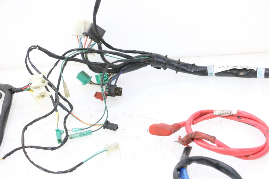 photo de FAIXA DE CABOS KYMCO GRAND DINK 125 (2008 - 2014) - Pontos de fixação