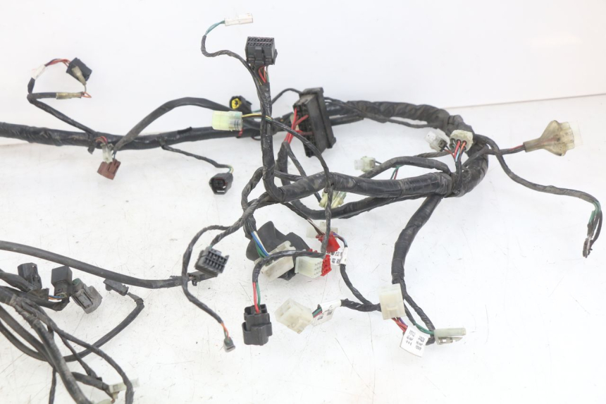 photo de FAIXA DE CABOS SYM GTS EFI 125 (2012 - 2016) - Outro ângulo de visão