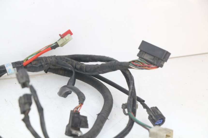 photo de FAIXA DE CABOS SYM GTS EFI 125 (2012 - 2016) - Estado da superfície