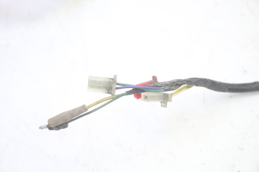 photo de FAIXA DE CABOS SYM GTS EVO 125 (2009 - 2013) - Pontos de fixação
