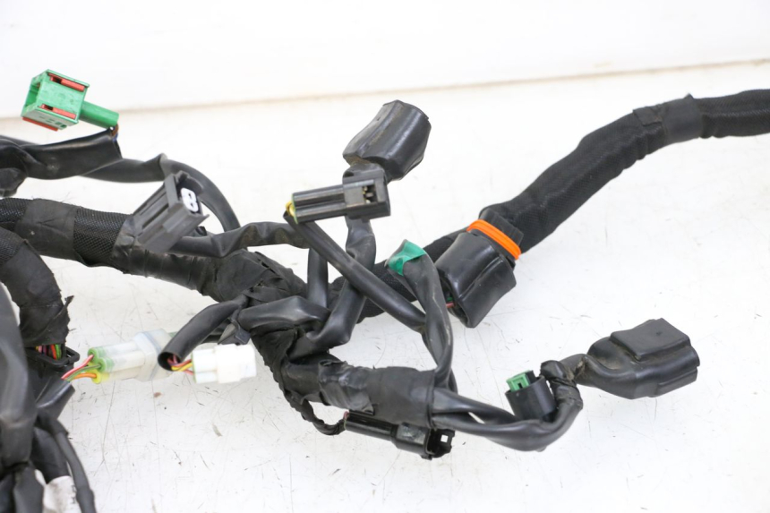 photo de FAIXA DE CABOS HUSQVARNA SVARTPILEN 401 (2018 - 2023) - Peça verificada