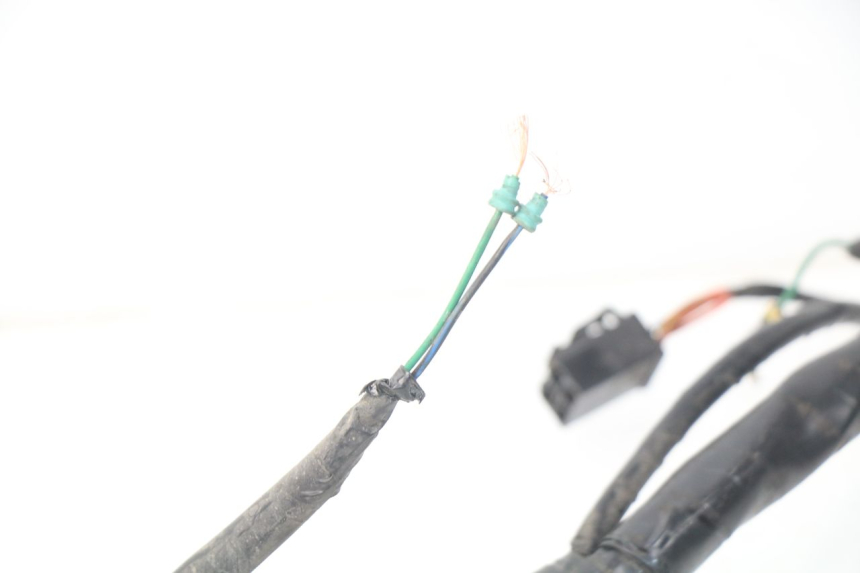 photo de FAIXA DE CABOS SYM JOYMAX 250 (2013 - 2017) - Pontos de fixação
