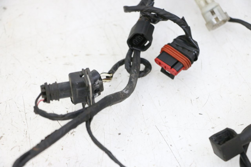 photo de FAIXA DE CABOS KEEWAY K-LIGHT KLIGHT 125 (2018 - 2025) - Detalhes característicos