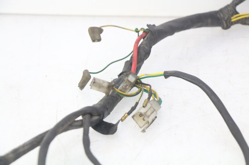 photo de FAIXA DE CABOS PEUGEOT KISBEE 4T 50 (2010 - 2017) - Pontos de fixação