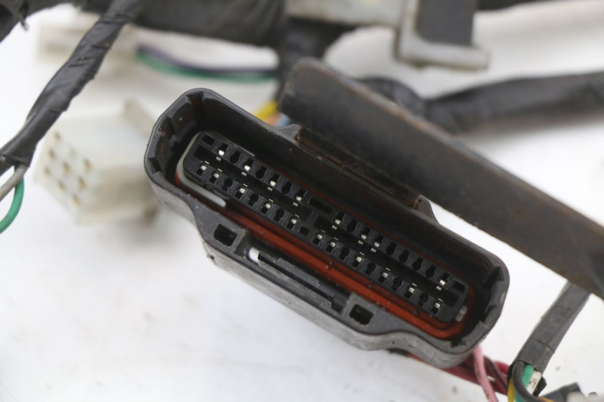 photo de FAIXA DE CABOS PEUGEOT KISBEE 4T 50 (2018 - 2022) - Outro ângulo de visão