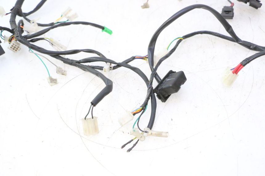 photo de FAIXA PEUGEOT KISBEE 4T 50 (2023 - 2026) - Detalhes característicos