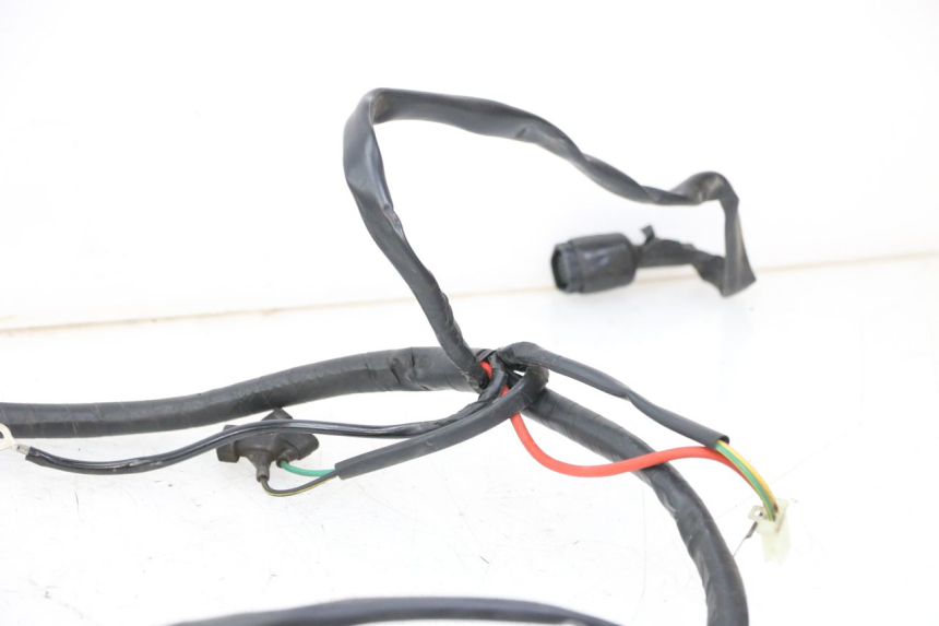 photo de FAIXA DE CABOS KYMCO PEOPLE S 125 (2000 - 2008) - Detalhes característicos