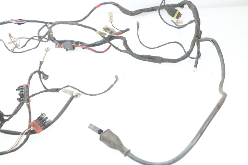 photo de FAIXA DE CABOS PIAGGIO LIBERTY 4T 50 (2004 - 2008) - Pontos de fixação
