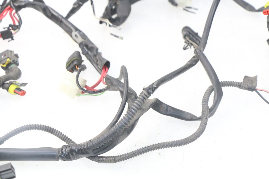 photo de FAIXA DE CABOS PIAGGIO LIBERTY IGET 4T 50 (2015 - 2020) - Pontos de fixação