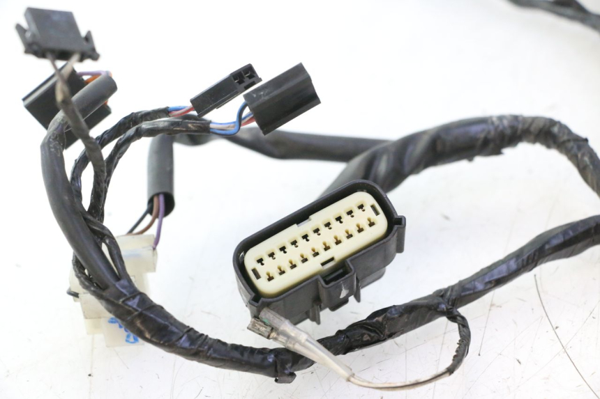 photo de FAIXA DE CABOS PIAGGIO LIBERTY IGET 4T 50 (2021 - 2025) - Detalhe da peça