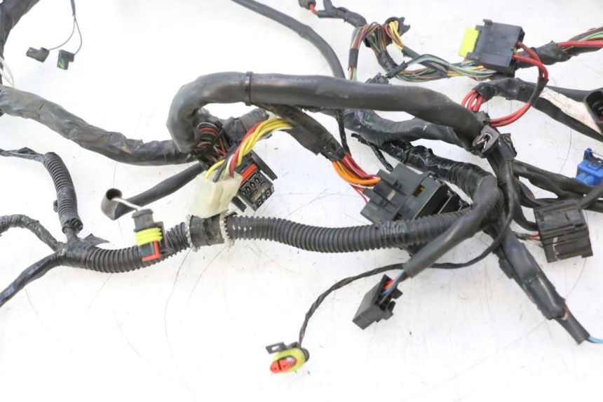 photo de FAIXA DE CABOS PIAGGIO LIBERTY IGET 4T 50 (2021 - 2025) - Zoom do estado de desgaste