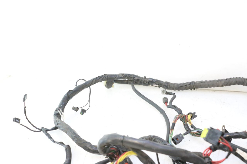 photo de FAIXA DE CABOS PIAGGIO LIBERTY IGET 4T 50 (2021 - 2025) - Pontos de fixação