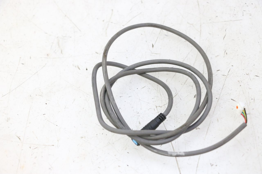 photo de FAIXA DE CABOS XIAOMI MI PRO 2 1 - Detalhe da peça