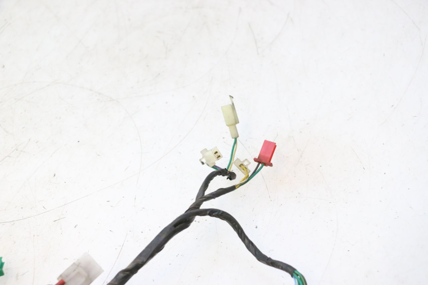 photo de FAIXA DE CABOS SYM MIO 50 (2005 - 2010) - Detalhe da peça