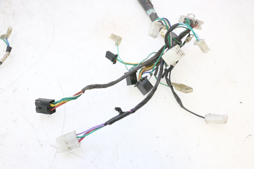 photo de FAIXA DE CABOS SYM MIO 50 (2005 - 2010) - Detalhes característicos