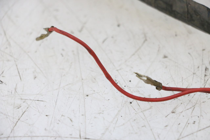 photo de FAIXA DE CABOS SYM MIO 50 (2005 - 2010) - Pontos de fixação