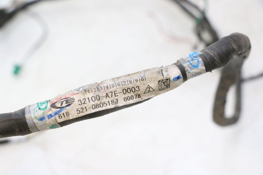 photo de FAIXA DE CABOS SYM MIO 50 (2005 - 2010) - Estado da superfície