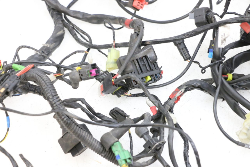 photo de FAIXA DE CABOS PIAGGIO MP3 HPE 350 (2018 - 2020) - Marcações e referências