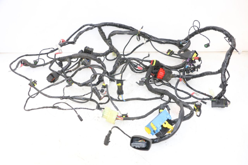 photo de FAIXA DE CABOS PIAGGIO MP3 HPE 300 (2019 - 2026) - Vista principal