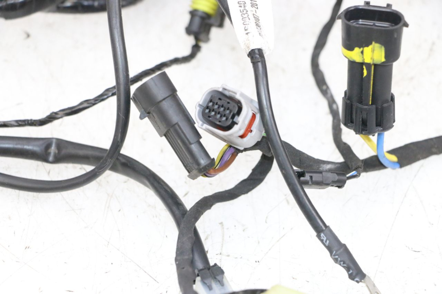 photo de FAIXA DE CABOS PIAGGIO MP3 HPE 300 (2019 - 2026) - Estrutura - ampliação