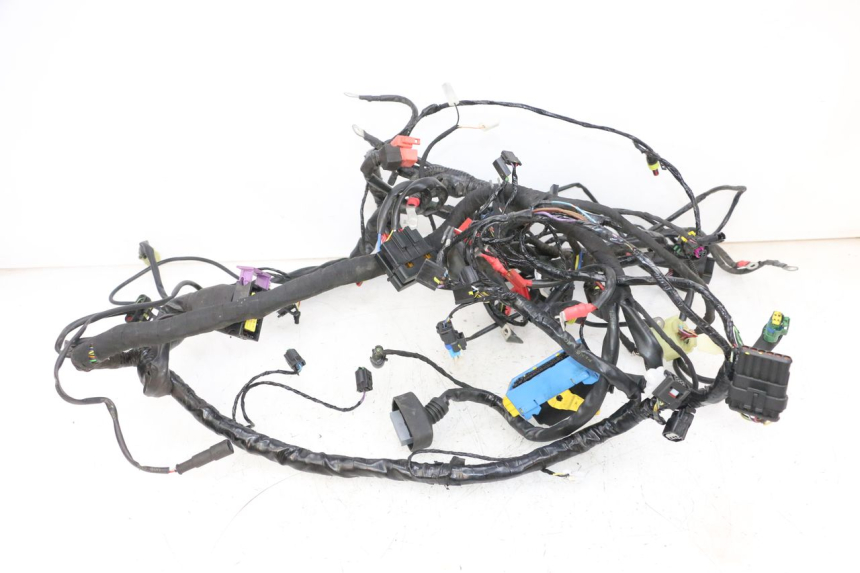 photo de FAIXA DE CABOS PIAGGIO MP3 HPE 300 (2019 - 2026) - Outro ângulo de visão