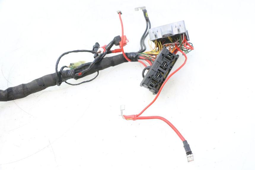 photo de FAIXA DE CABOS PIAGGIO MP3 HPE 530 (2022 - 2026) - Zoom do estado de desgaste