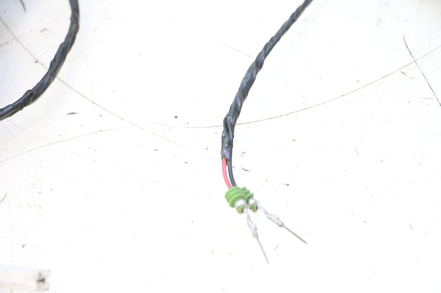 photo de FAIXA DE CABOS PIAGGIO MP3 HPE 530 (2022 - 2026) - Pontos de fixação
