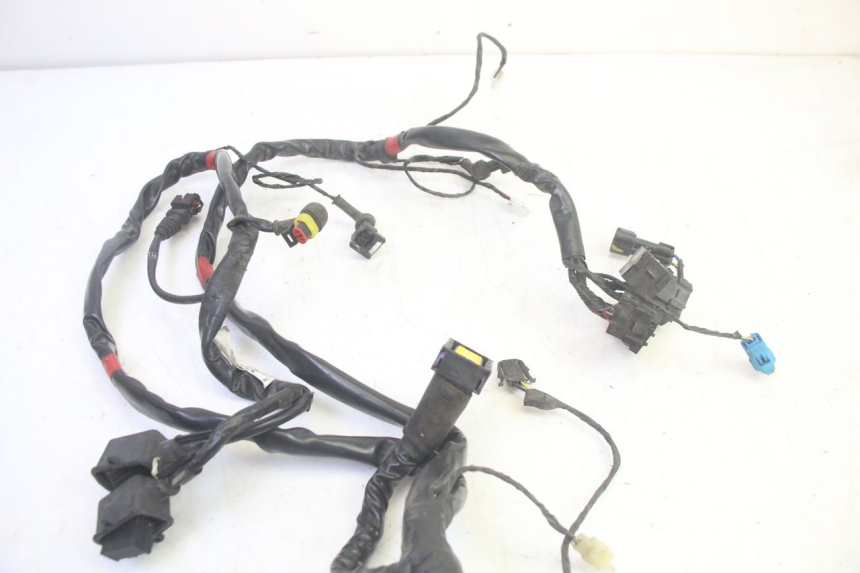 photo de FAIXA DE CABOS PIAGGIO MP3 LT 400 (2007 - 2012) - Outro ângulo de visão