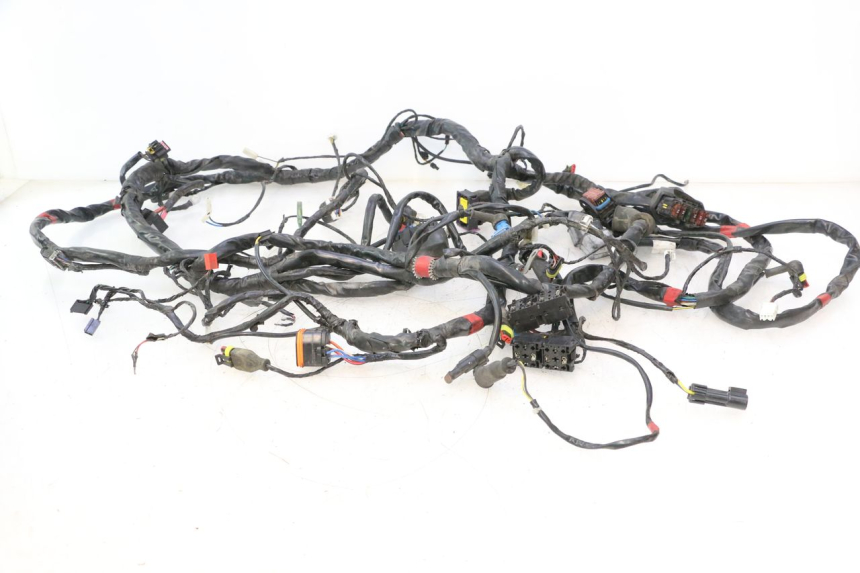 photo de FAIXA DE CABOS PIAGGIO MP3 LT 300 (2010 - 2016) - Vista principal
