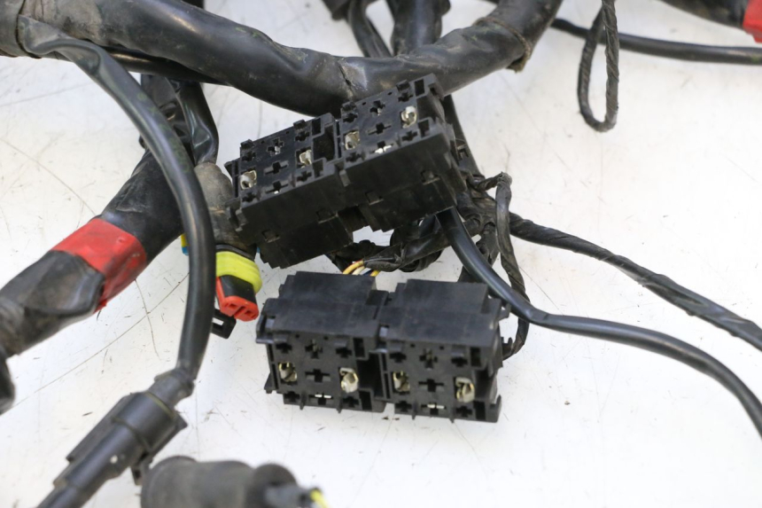 photo de FAIXA DE CABOS PIAGGIO MP3 LT 300 (2010 - 2016) - Inspeção visual