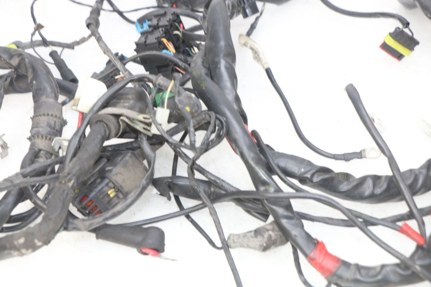 photo de FAIXA DE CABOS PIAGGIO MP3 500 (2014 - 2017) - Estrutura - ampliação