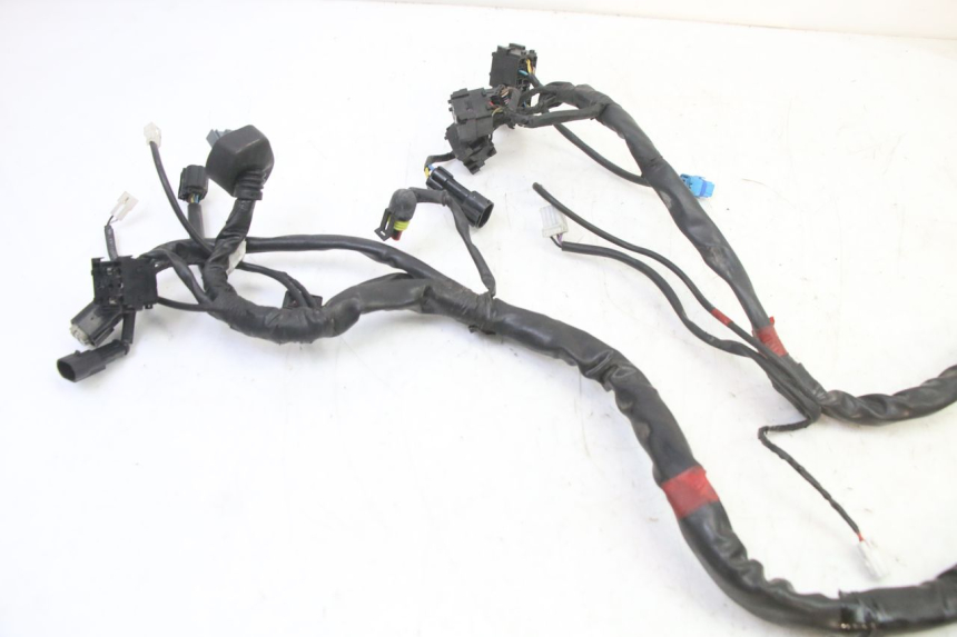 photo de FAIXA DE CABOS PIAGGIO MP3 500 (2014 - 2017) - Estado da superfície