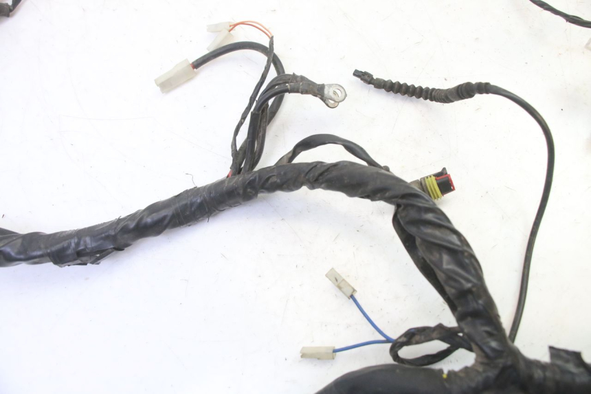 photo de FAIXA DE CABOS PIAGGIO MP3 RL 250 (2006 - 2010) - Peça verificada