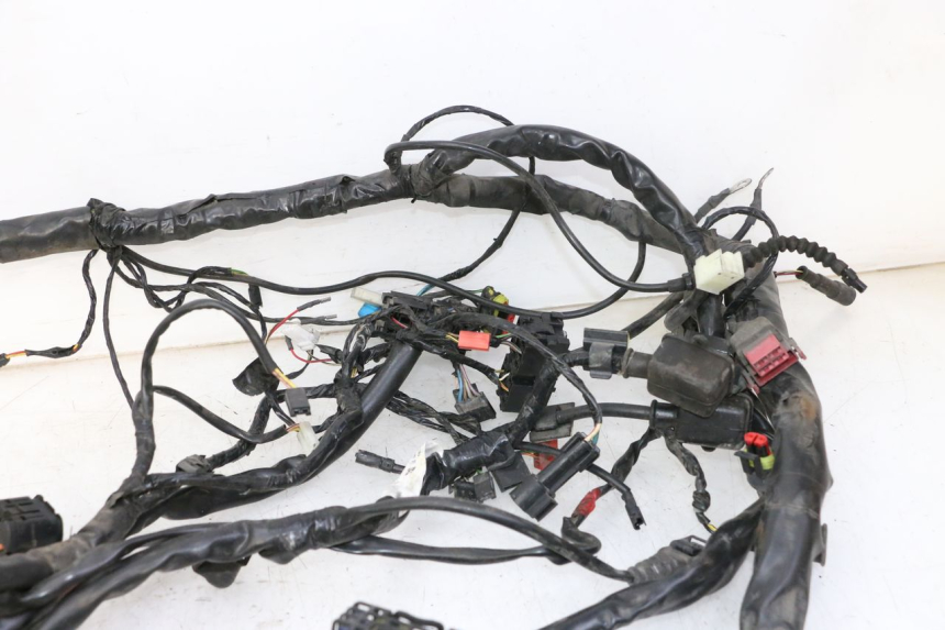 photo de FAIXA DE CABOS PIAGGIO MP3 500 (2011 - 2015) - Estrutura - ampliação