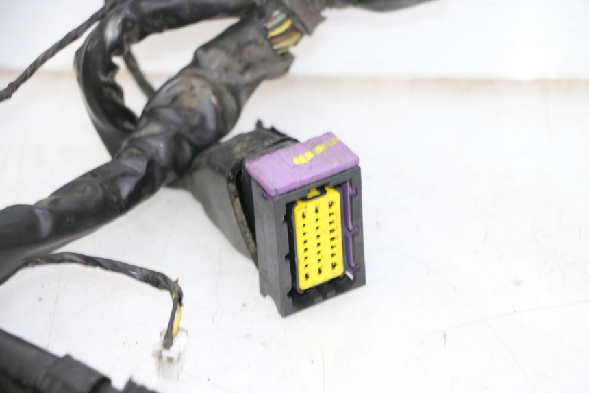 photo de FAIXA DE CABOS PIAGGIO MP3 500 (2011 - 2015) - Zoom de qualidade