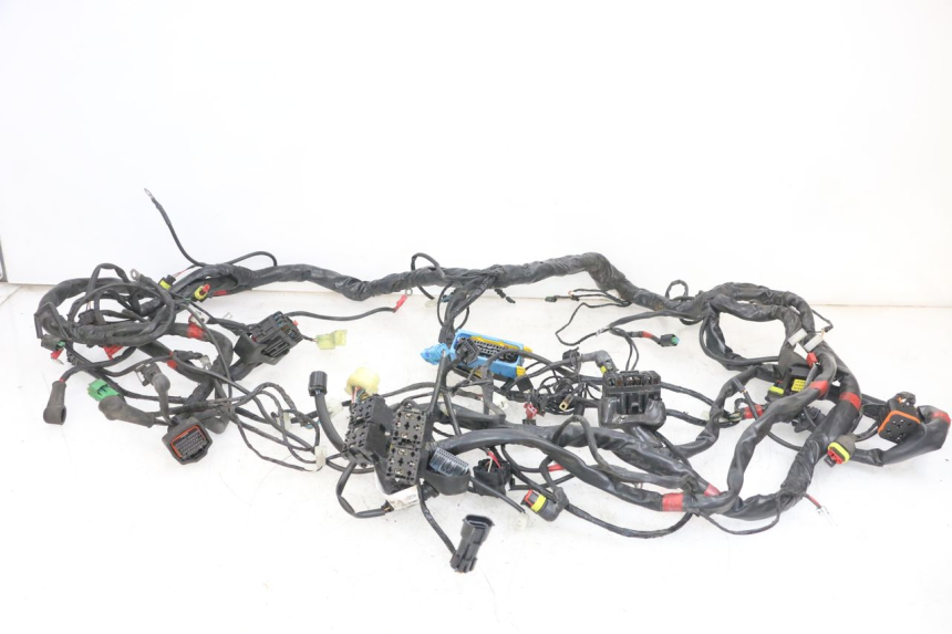 photo de FAIXA DE CABOS PIAGGIO MP3 500 (2016 - 2018) - Vista principal